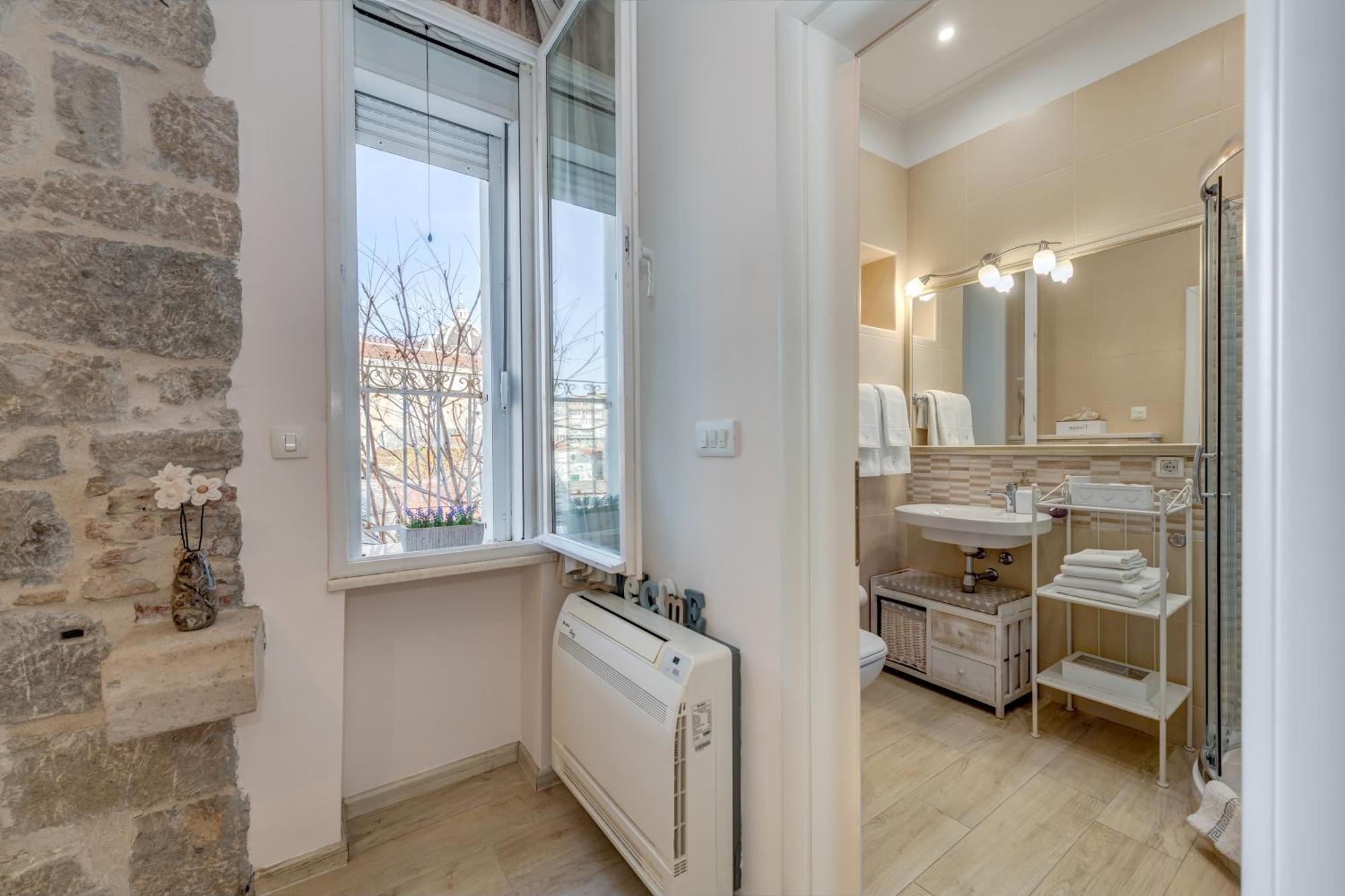 Victoria Luxury Rooms - Split Downtown Esterno foto